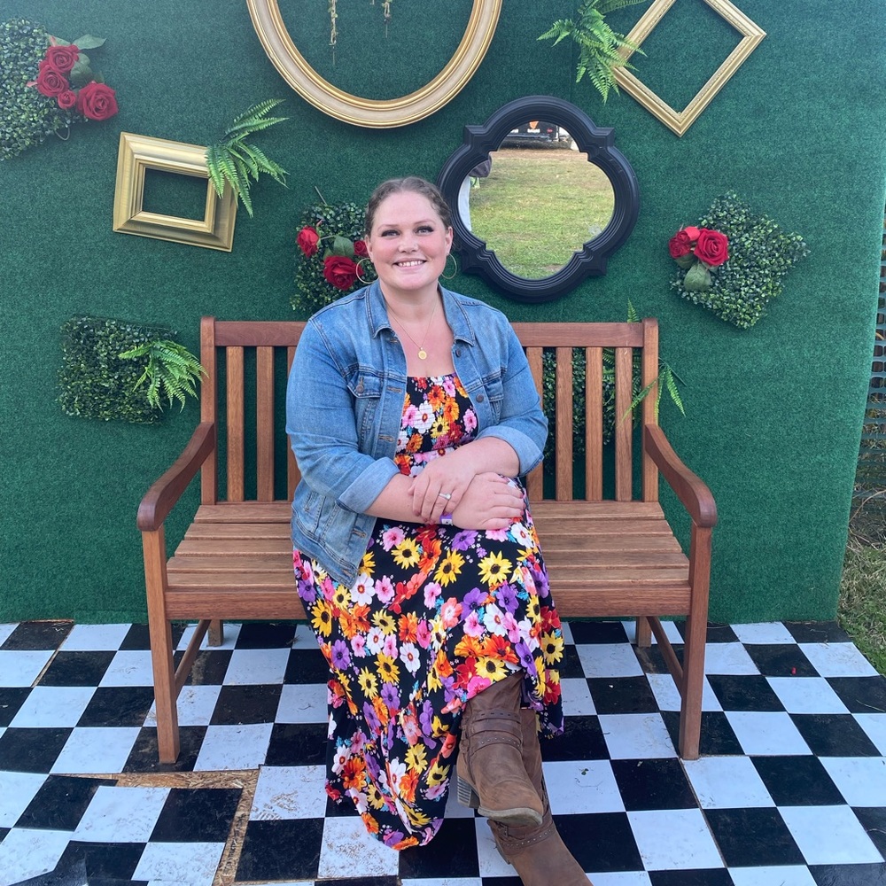 Meet your Posher, Jenn